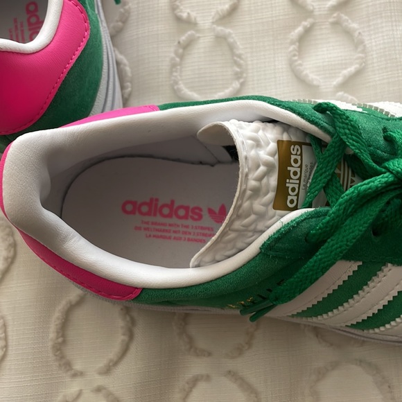 Adidas Gazelle size 5.5 - Picture 5 of 7